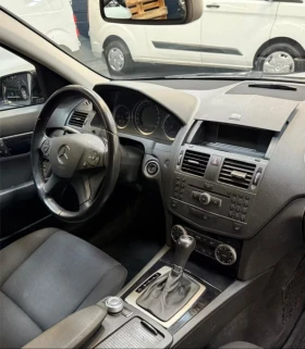 Mercedes-Benz C 180, снимка 11