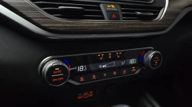 Nissan Altima 2.5 Бензин, снимка 7