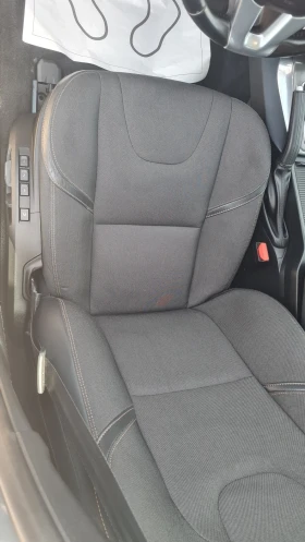 Volvo V40 Cross Country 2.0-d4!!AUTOMATIC!!8Speed!!190h.p!!132000км!! - 16598 лв. - 80716746 16