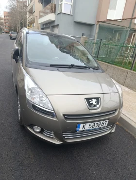 ������ Peugeot 5008