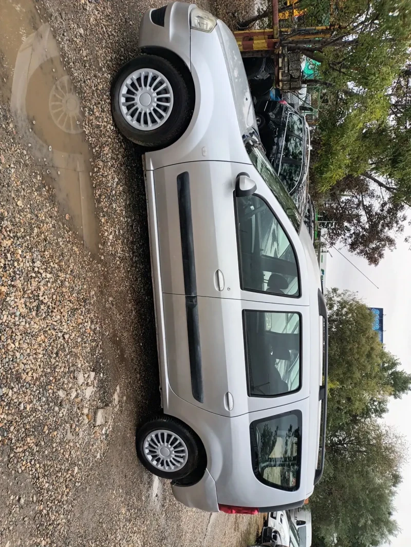 Dacia Logan 1.6i-87ps..GPL.!!, снимка 2 - Автомобили и джипове - 49462446