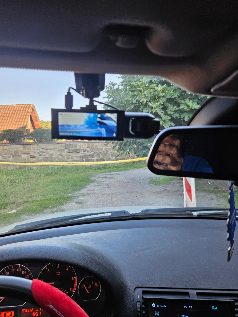 BMW 320, снимка 2 - Автомобили и джипове - 52760728