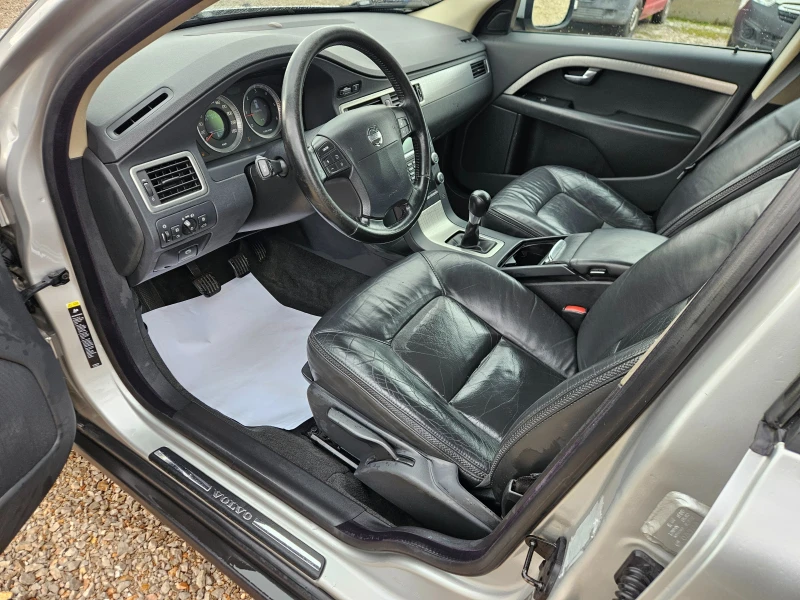 Volvo Xc70  2.4 TDl 4x4  , снимка 6 - Автомобили и джипове - 53339916