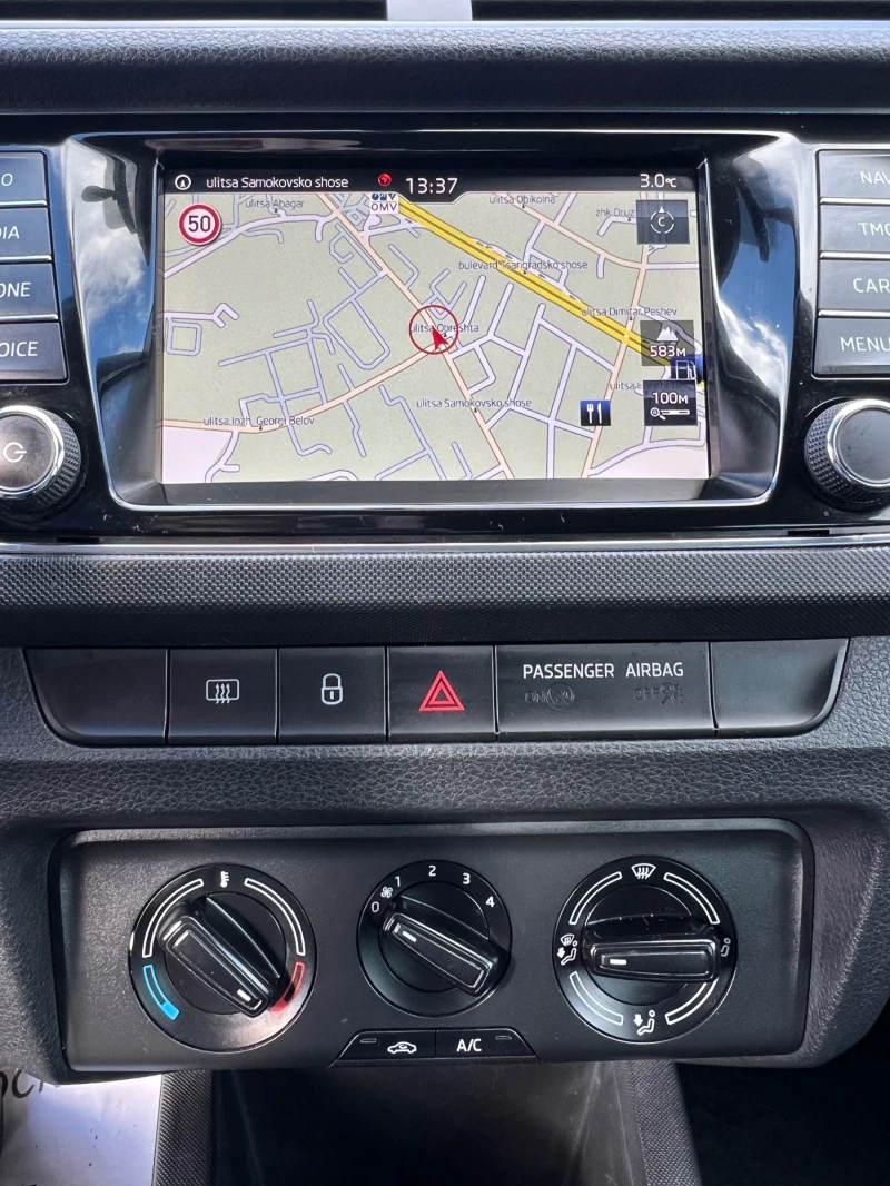 Skoda Fabia, снимка 11 - Автомобили и джипове - 53443180