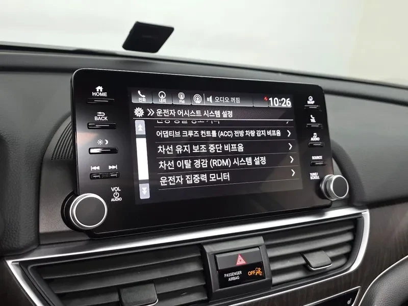 Honda Accord 1.5 Turbo, снимка 15 - Автомобили и джипове - 55613969