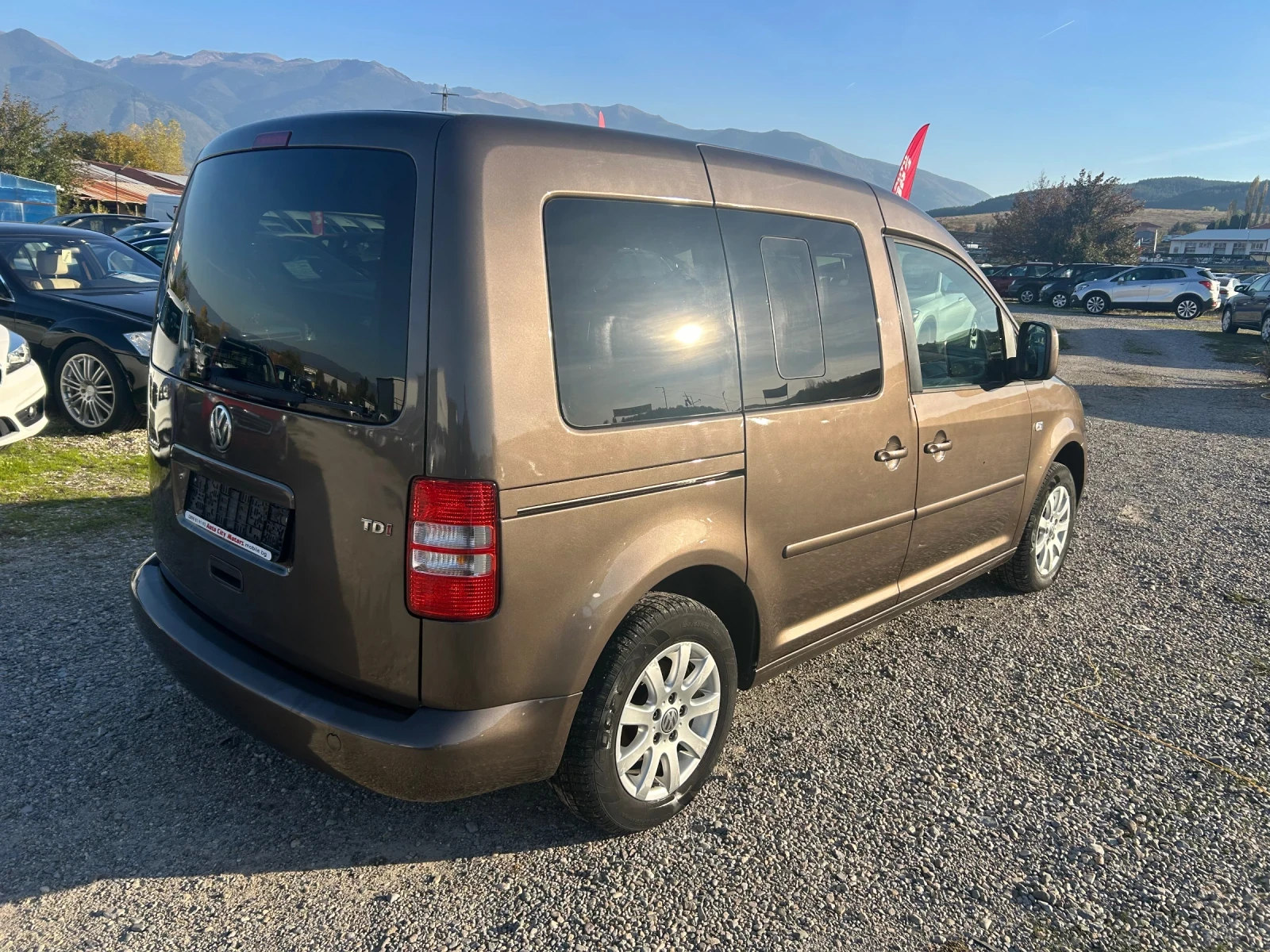 VW Caddy euro5  - изображение 5