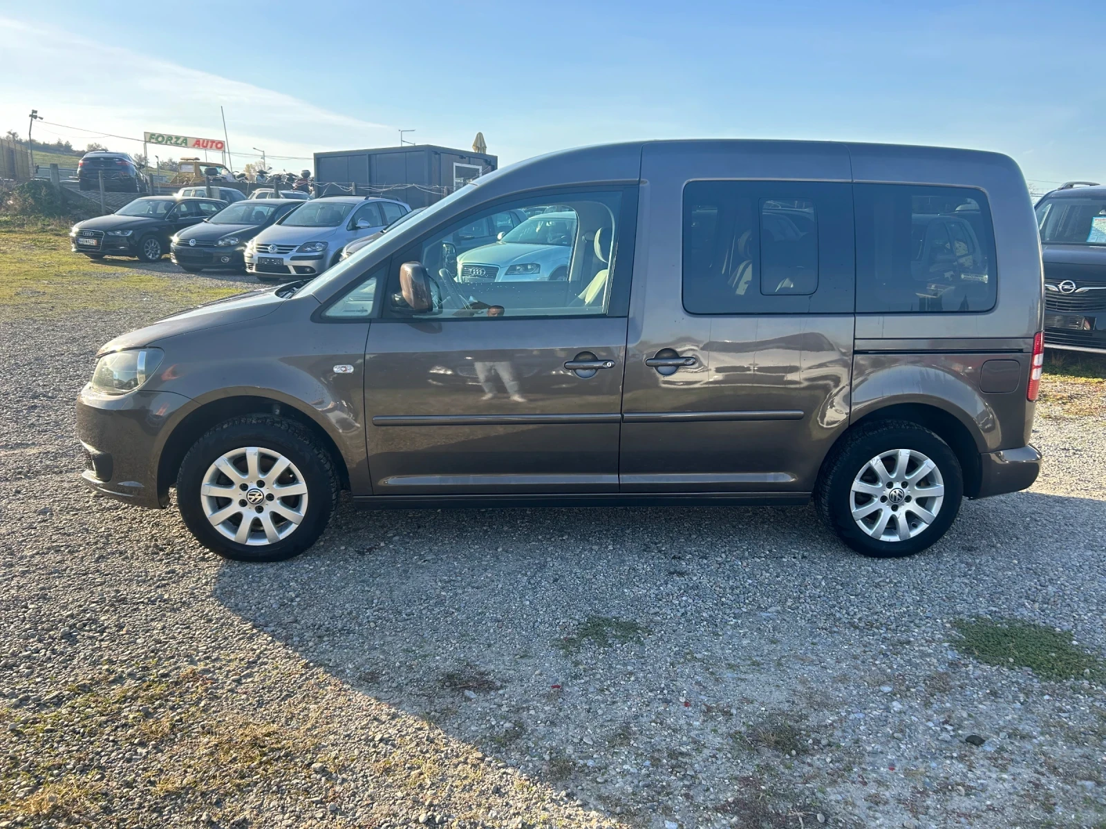 VW Caddy euro5  - изображение 9