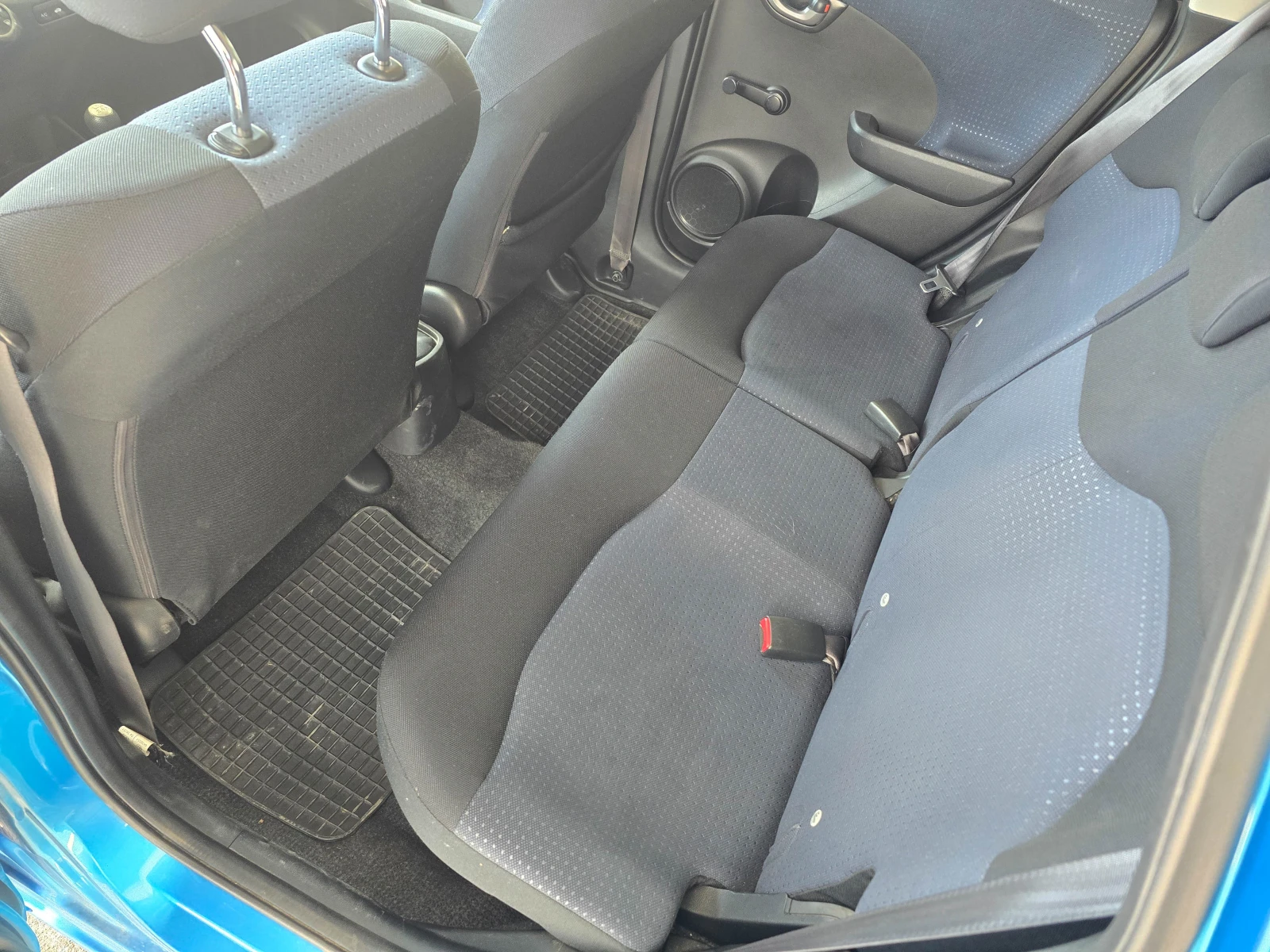 Honda Jazz 1.2* 90кс* 2009 - изображение 10