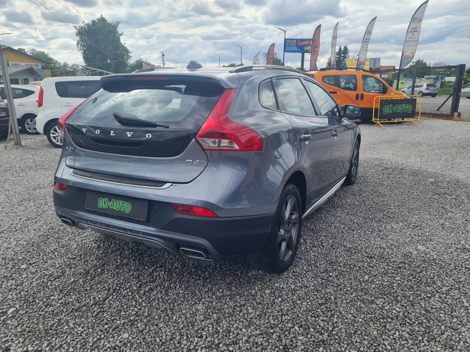 Volvo V40 Cross Country 2.0-d4!!AUTOMATIC!!8Speed!!190h.p!!132000км!! - изображение 6