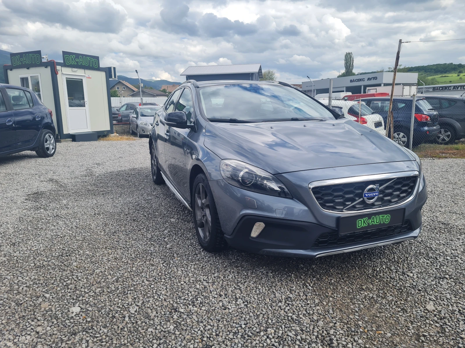 Volvo V40 Cross Country 2.0-d4!!AUTOMATIC!!8Speed!!190h.p!!132000км!! - изображение 8