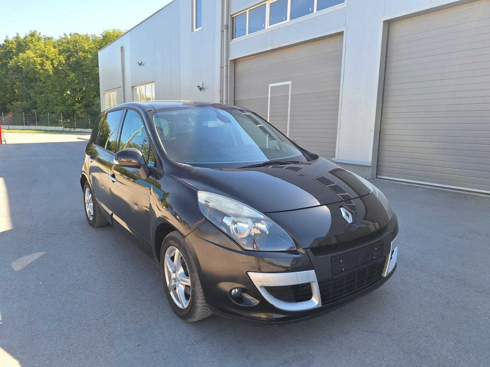 Renault Scenic X-MODE 1, 4 131к.с. 147х.км. ОБСЛУЖЕНА - изображение 3