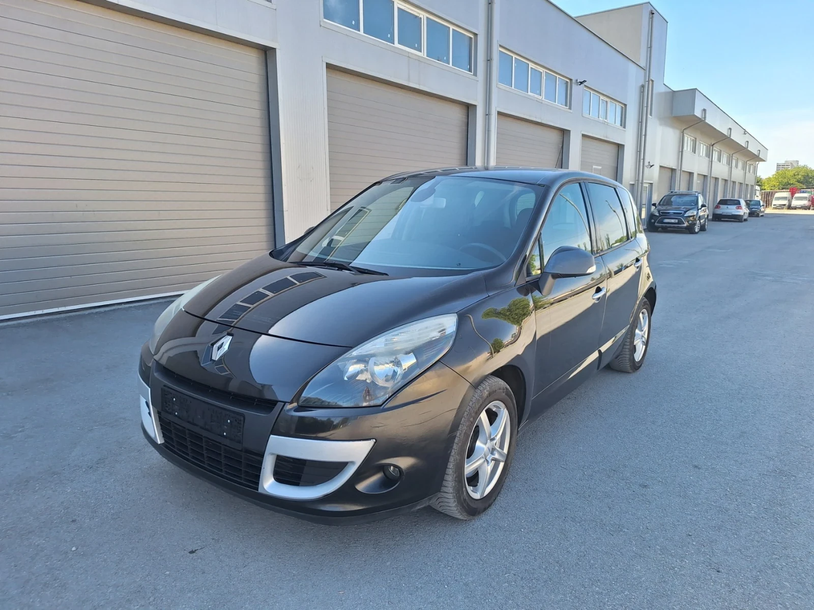 Renault Scenic X-MODE 1, 4 131к.с. 147х.км. ОБСЛУЖЕНА | Mobile.bg — изображение 1