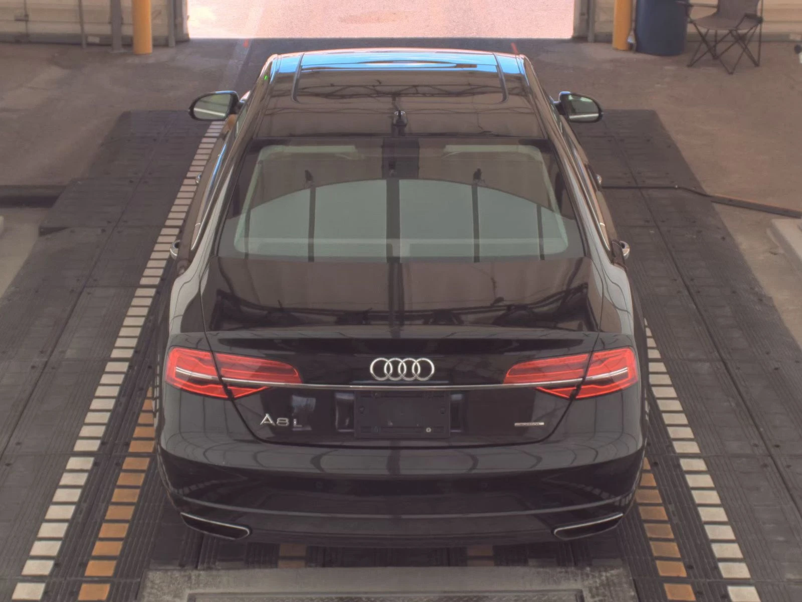 Audi A8 LONG* MATRIX* ОБДУХ* МАСАЖ* HEADUP* 360* BOSE* PAN - изображение 4