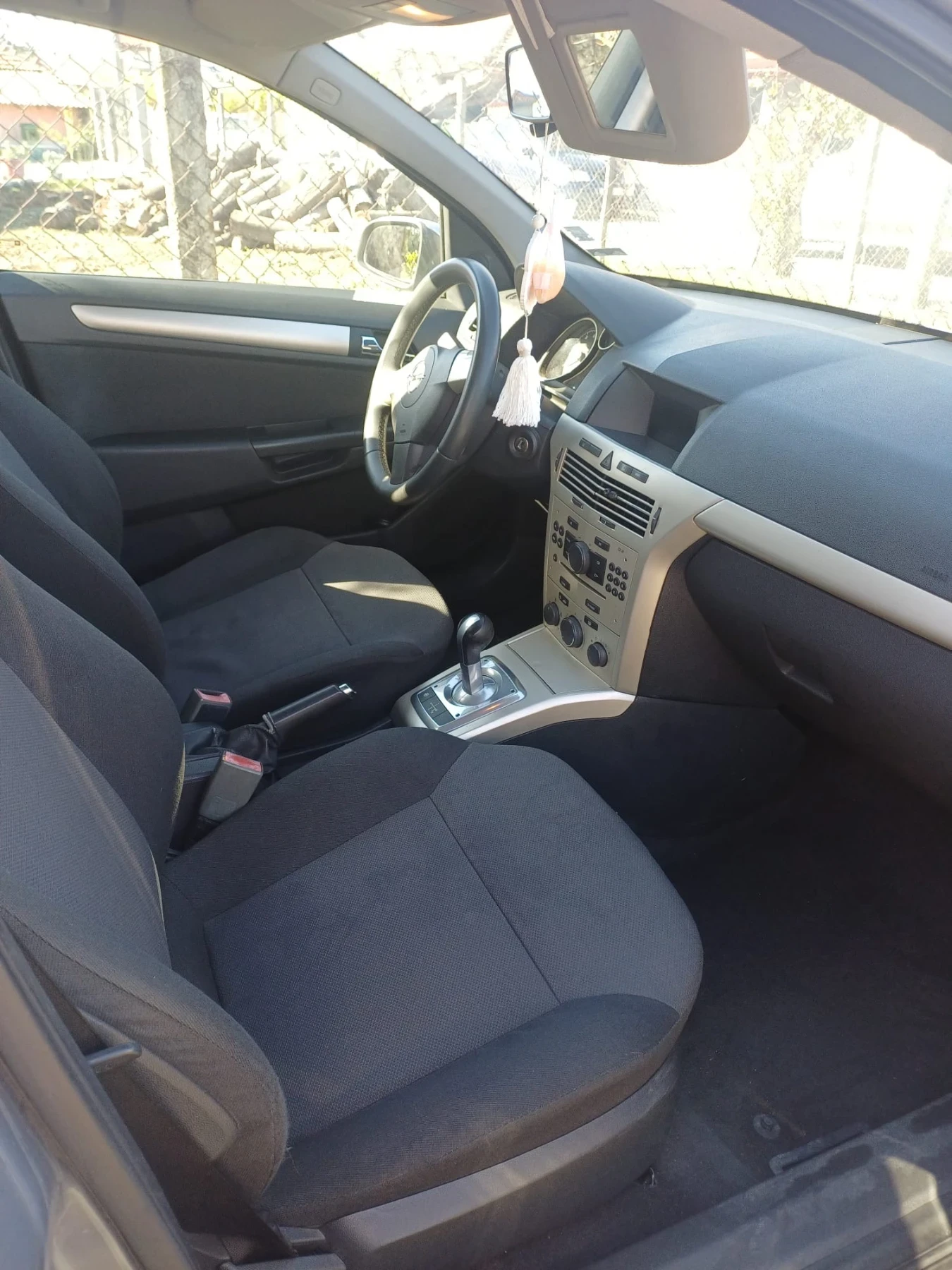 Opel Astra 1.6 - изображение 4