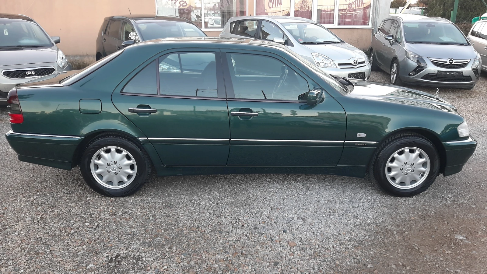 Mercedes-Benz C 180 1.8i  62000км - изображение 3