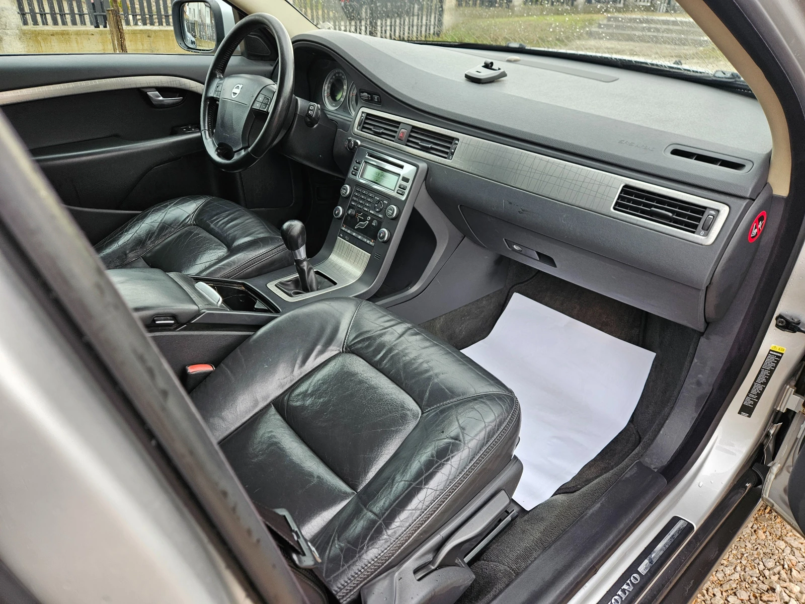 Volvo Xc70  2.4 TDl 4x4   - изображение 9