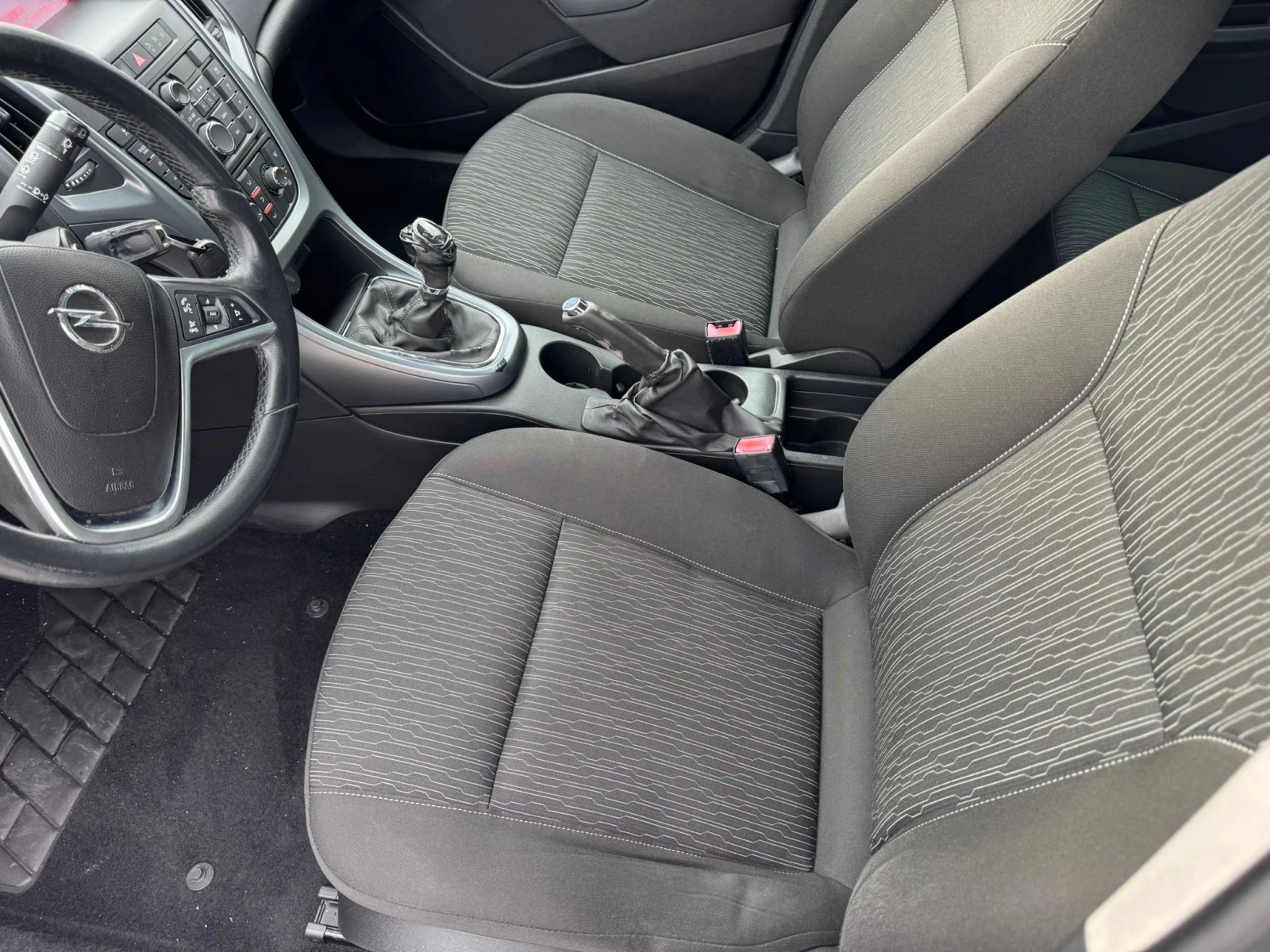 Opel Astra 1.7 Sport Tourer - изображение 7