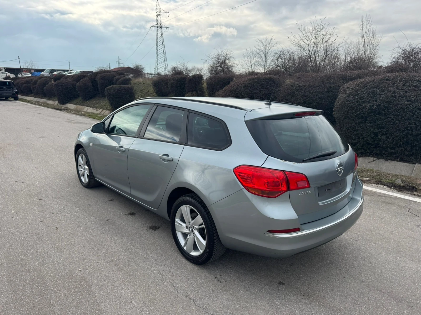Opel Astra 1.7 Sport Tourer - изображение 2