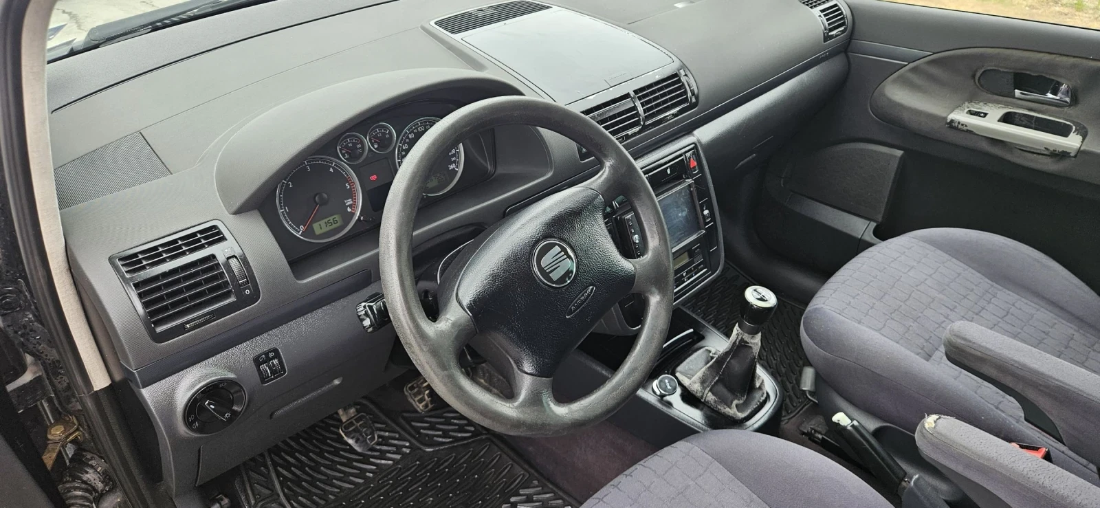 Seat Alhambra, снимка 6 - Автомобили и джипове - 53740462