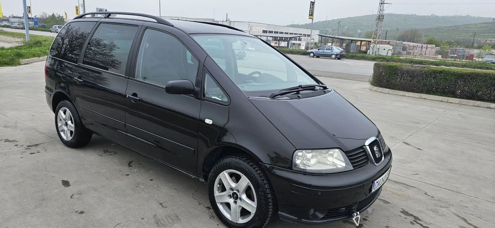 Seat Alhambra, снимка 2 - Автомобили и джипове - 53740462