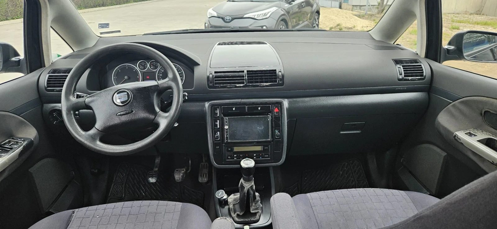 Seat Alhambra, снимка 8 - Автомобили и джипове - 53740462