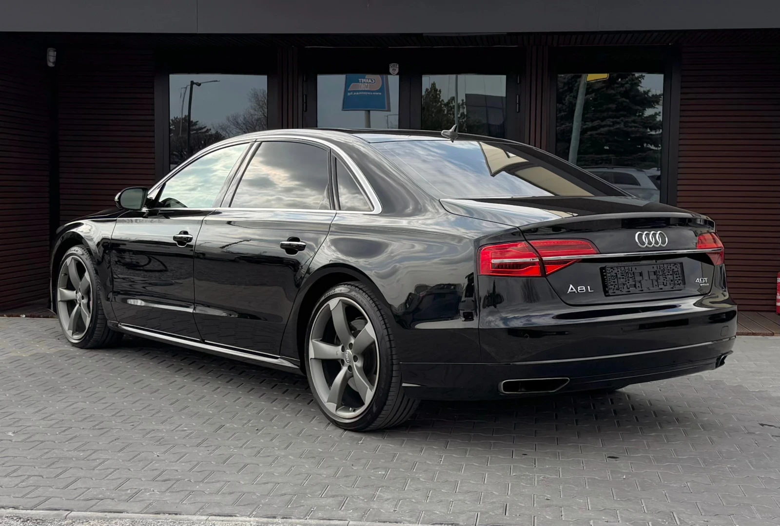 Audi A8 S8 Пакет* Matrix* BANG&OLUFSEN* Head Up* Design Se, снимка 5 - Автомобили и джипове - 53894674