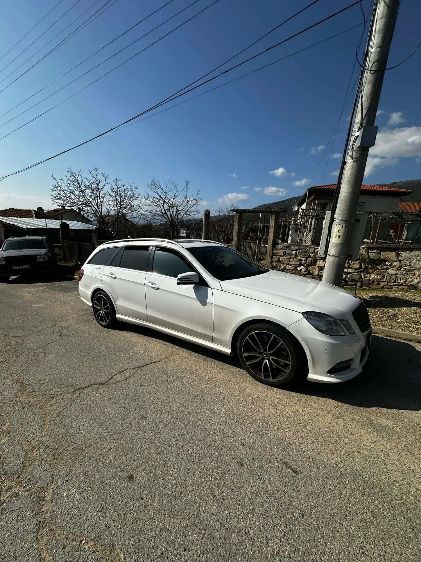 Mercedes-Benz E 350 4matik, снимка 5 - Автомобили и джипове - 53905618