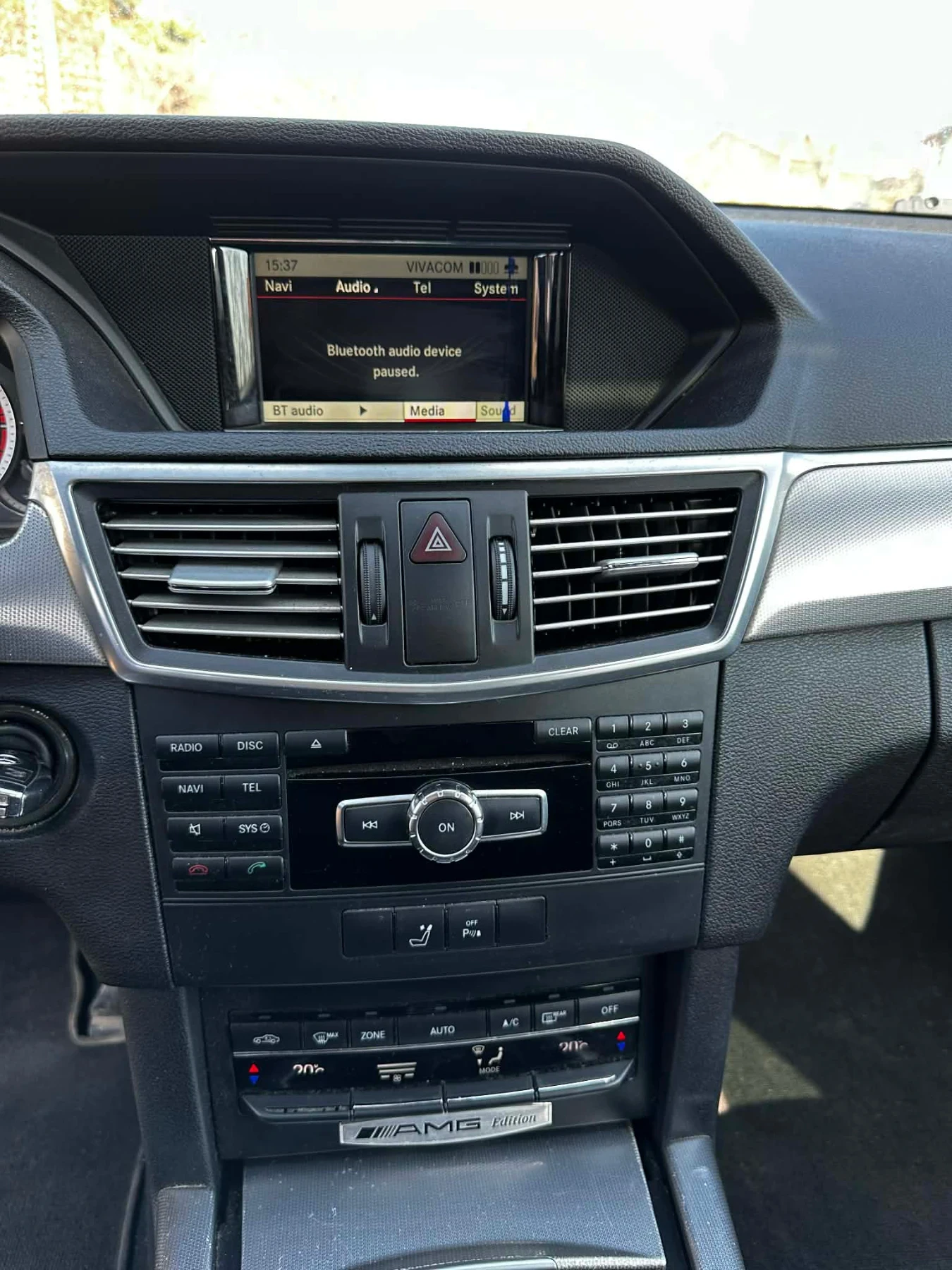 Mercedes-Benz E 350 4matik, снимка 13 - Автомобили и джипове - 53905618