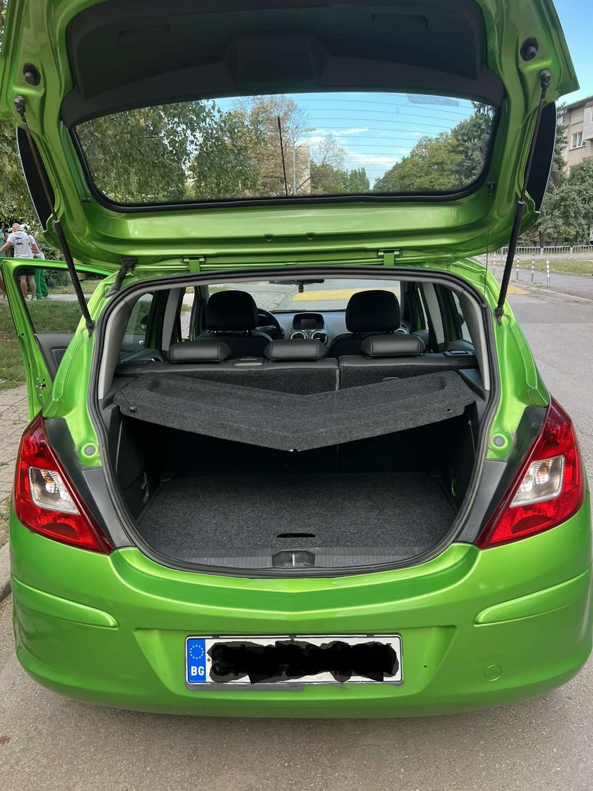 Opel Corsa CDTI, снимка 6 - Автомобили и джипове - 54237780