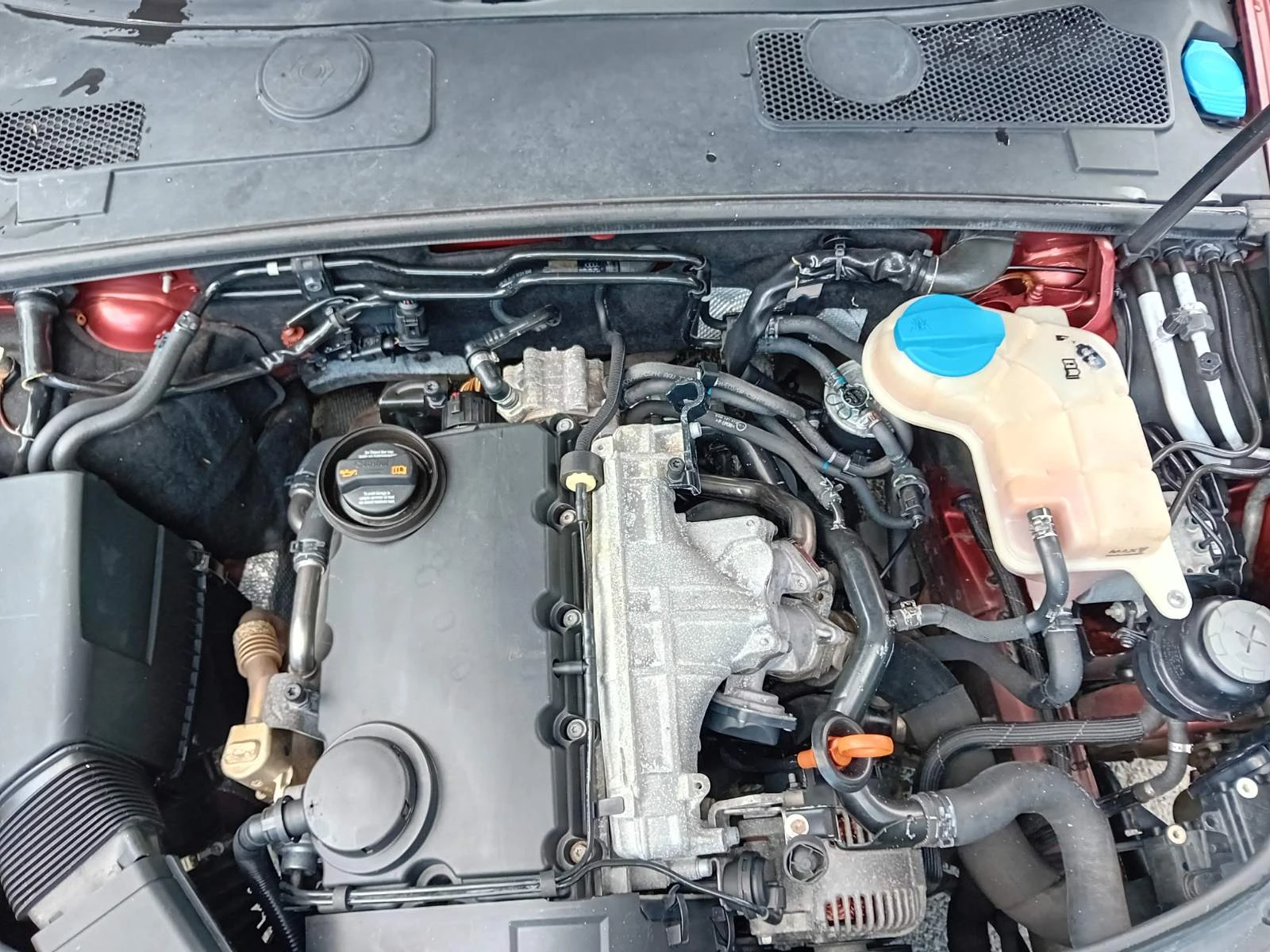 Audi A6 2.0 TDI 140кс, снимка 14 - Автомобили и джипове - 54430193