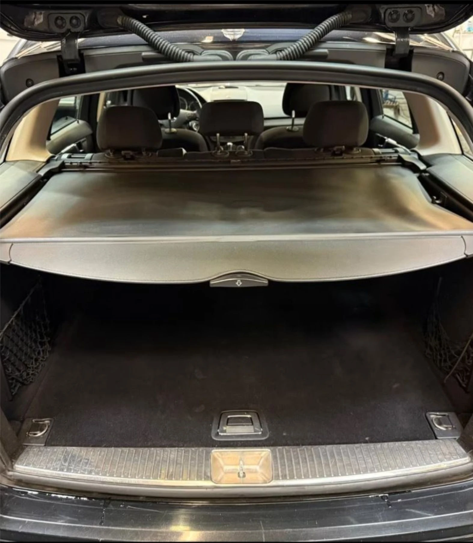 Mercedes-Benz C 180, снимка 16 - Автомобили и джипове - 54650433