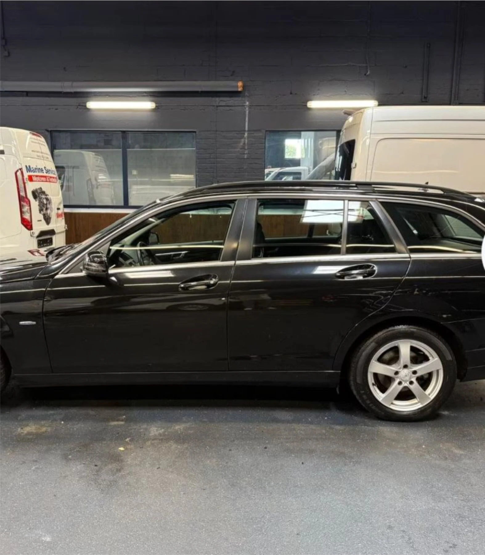 Mercedes-Benz C 180, снимка 7 - Автомобили и джипове - 54650433