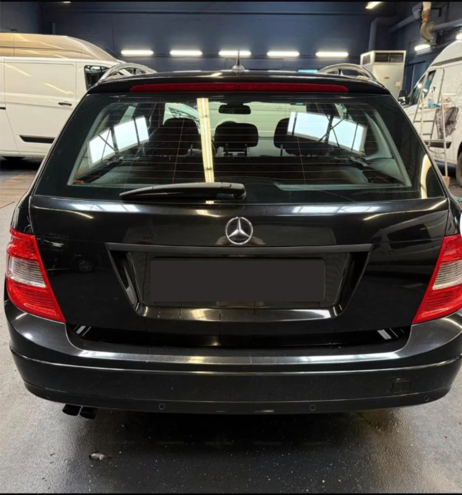 Mercedes-Benz C 180, снимка 8 - Автомобили и джипове - 54650433