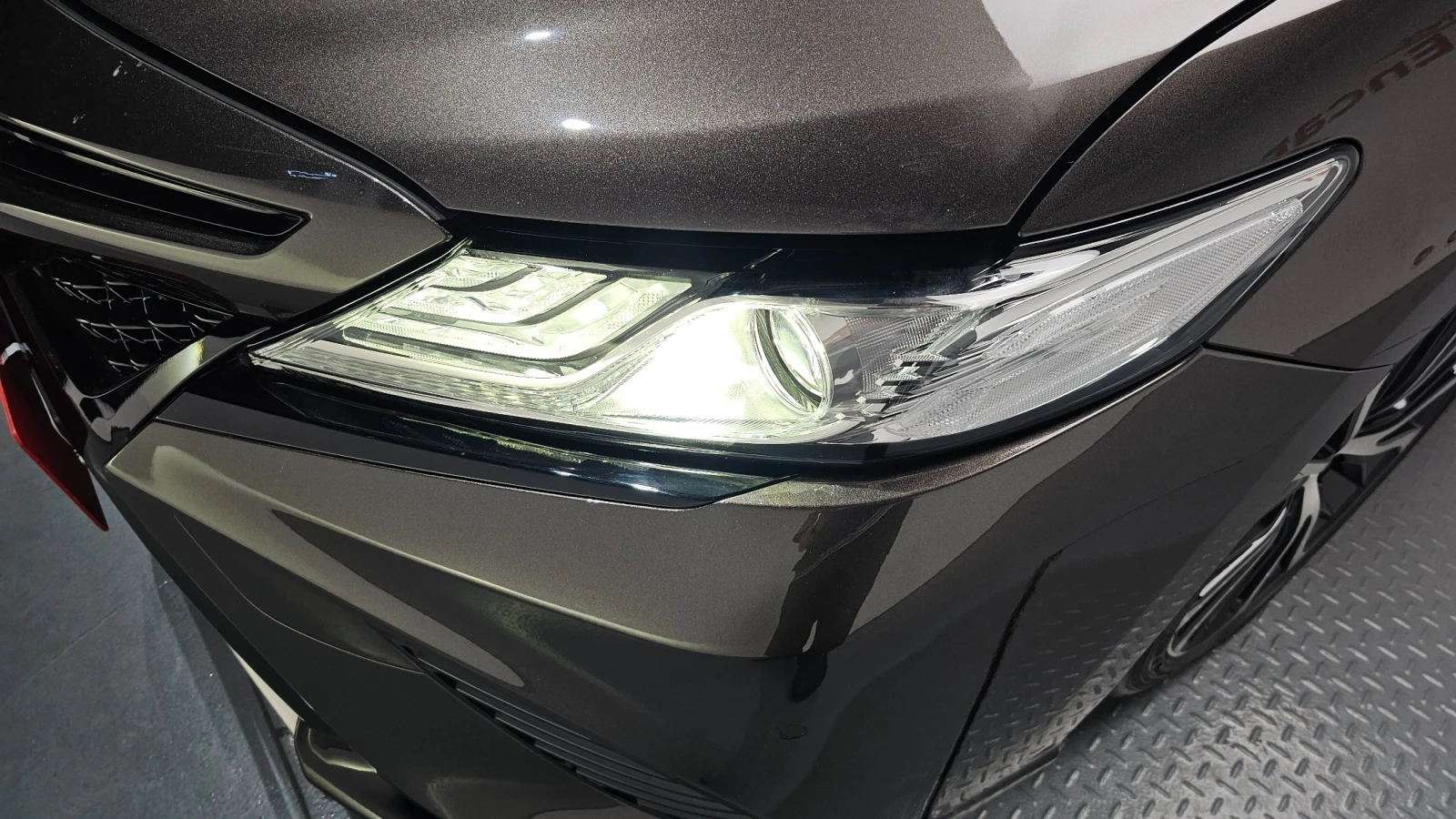 Toyota Camry 2.5 Sports Edition, снимка 5 - Автомобили и джипове - 54826284