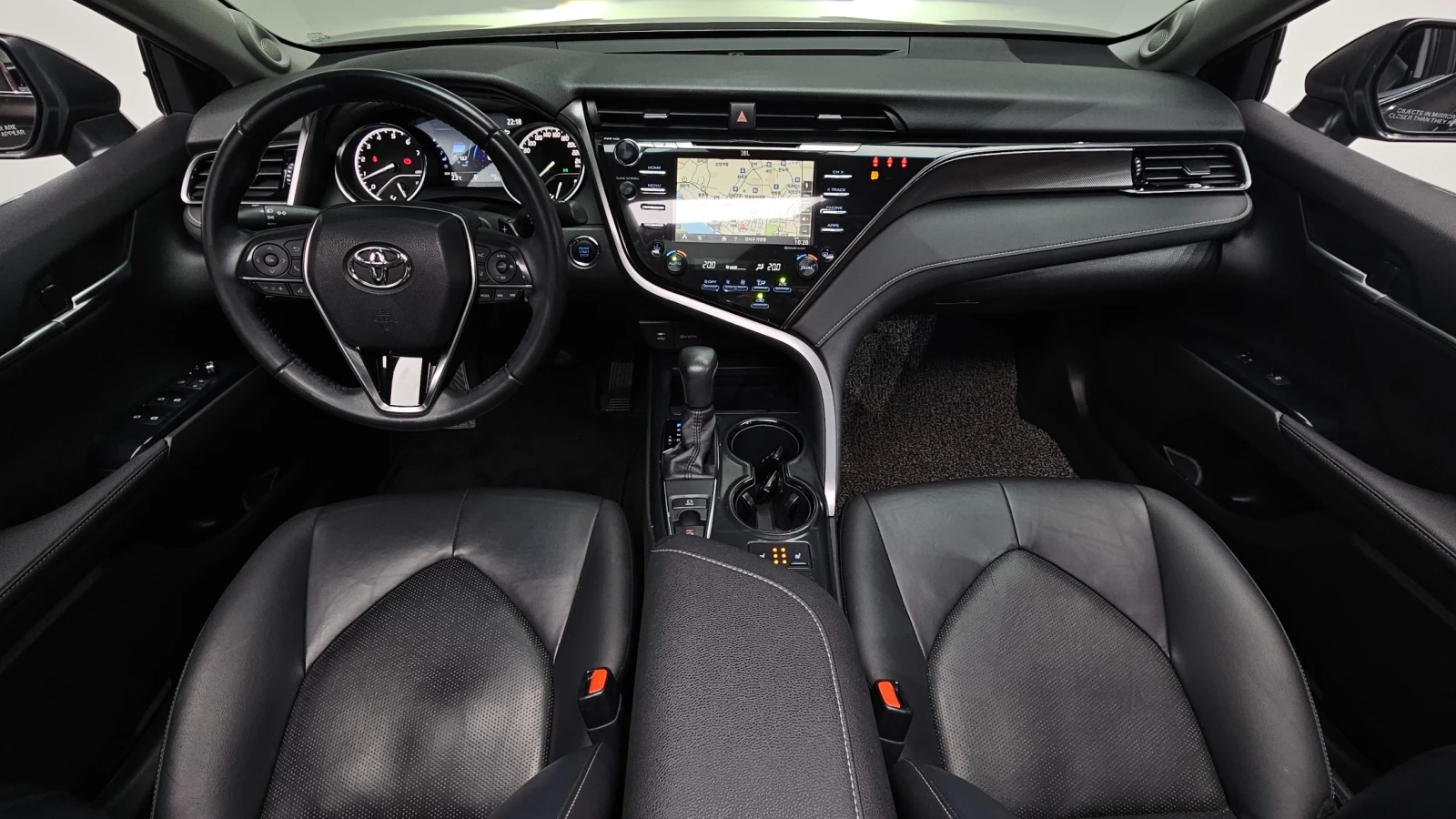 Toyota Camry 2.5 Sports Edition, снимка 8 - Автомобили и джипове - 54826284