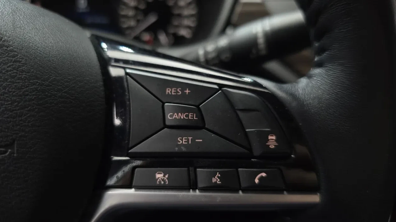 Nissan Altima 2.5 Бензин, снимка 9 - Автомобили и джипове - 54959396