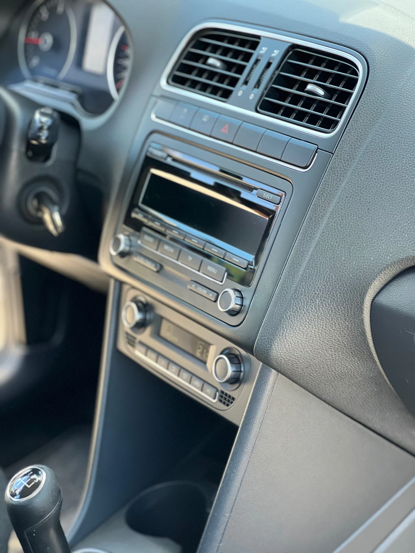 VW Polo 1.2 TDI 75Hp, снимка 6 - Автомобили и джипове - 55288500