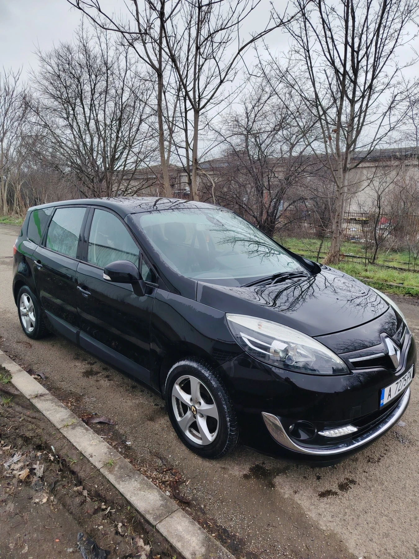 Renault Grand scenic, снимка 2 - Автомобили и джипове - 55365346