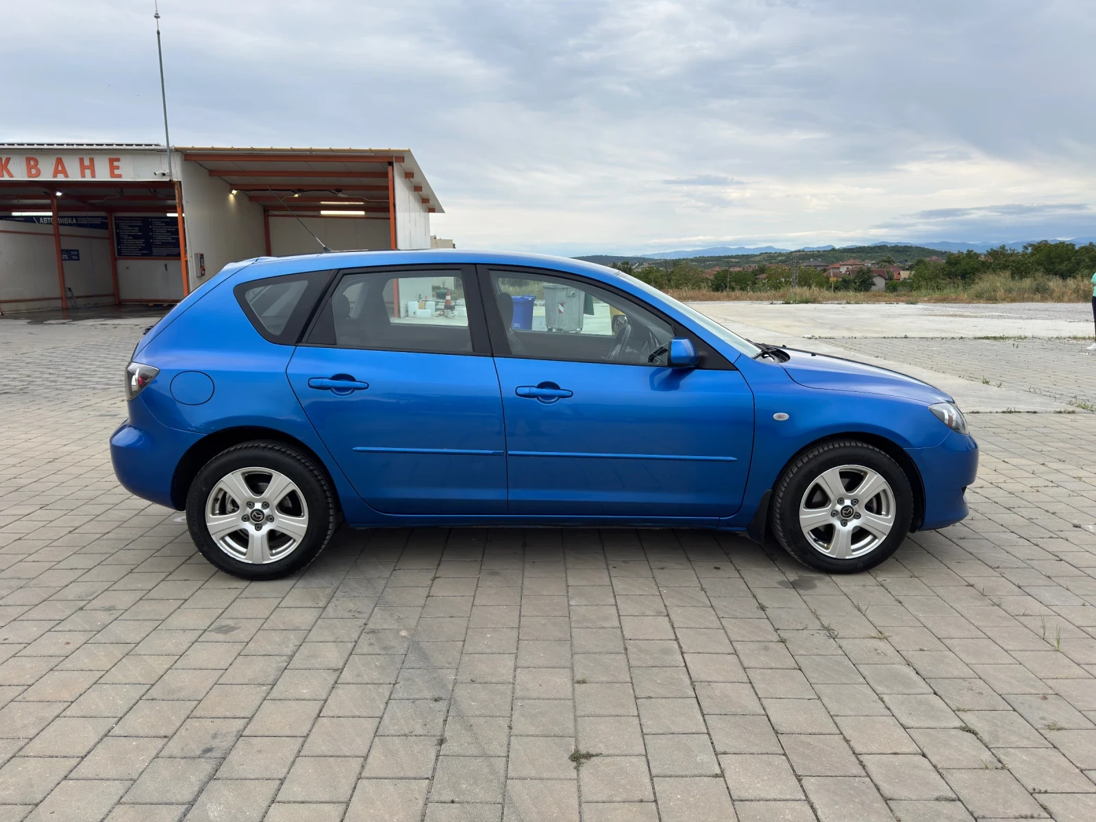 Mazda 3 1.4i, снимка 8 - Автомобили и джипове - 55407864