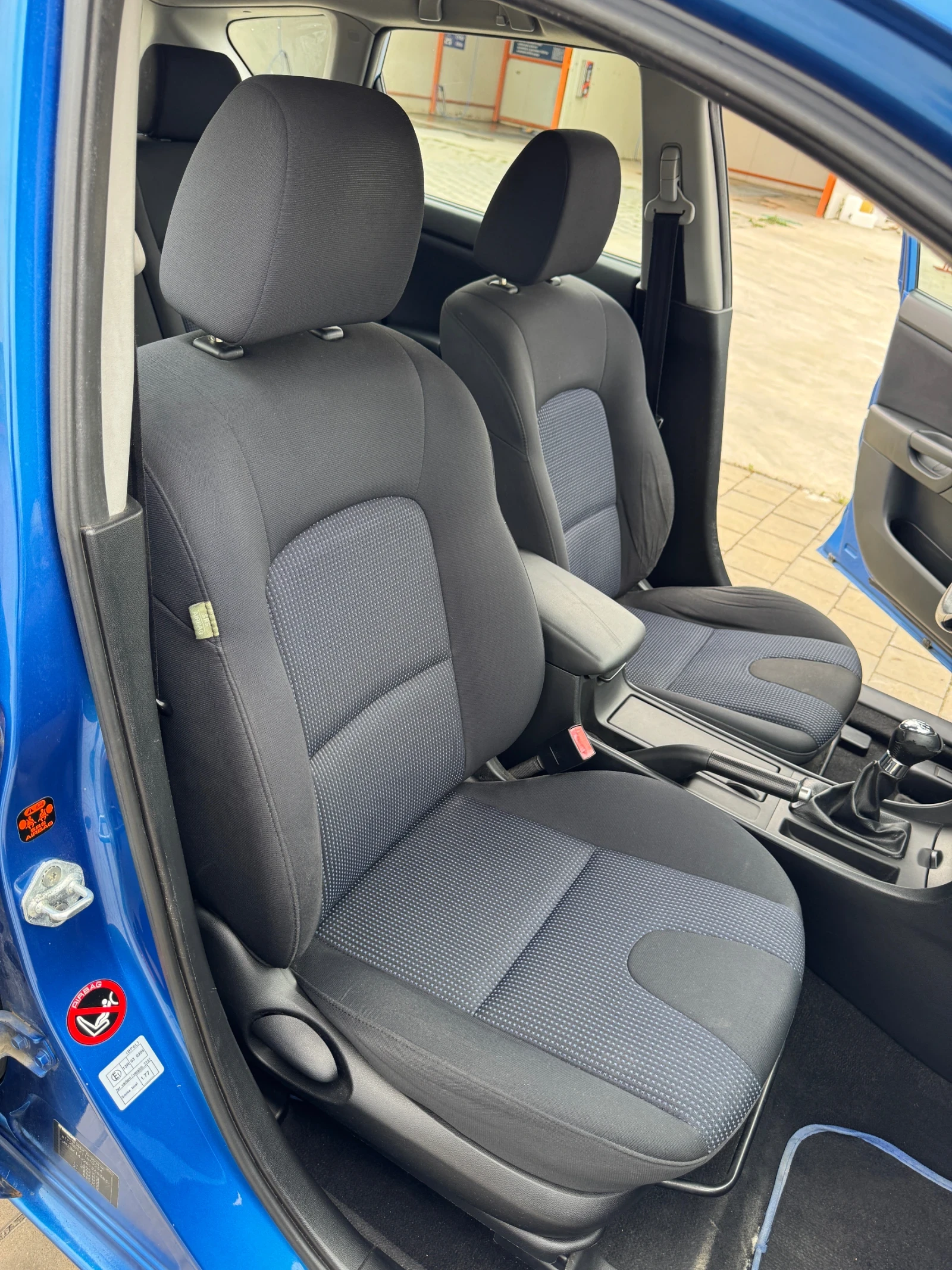 Mazda 3 1.4i, снимка 13 - Автомобили и джипове - 55407864
