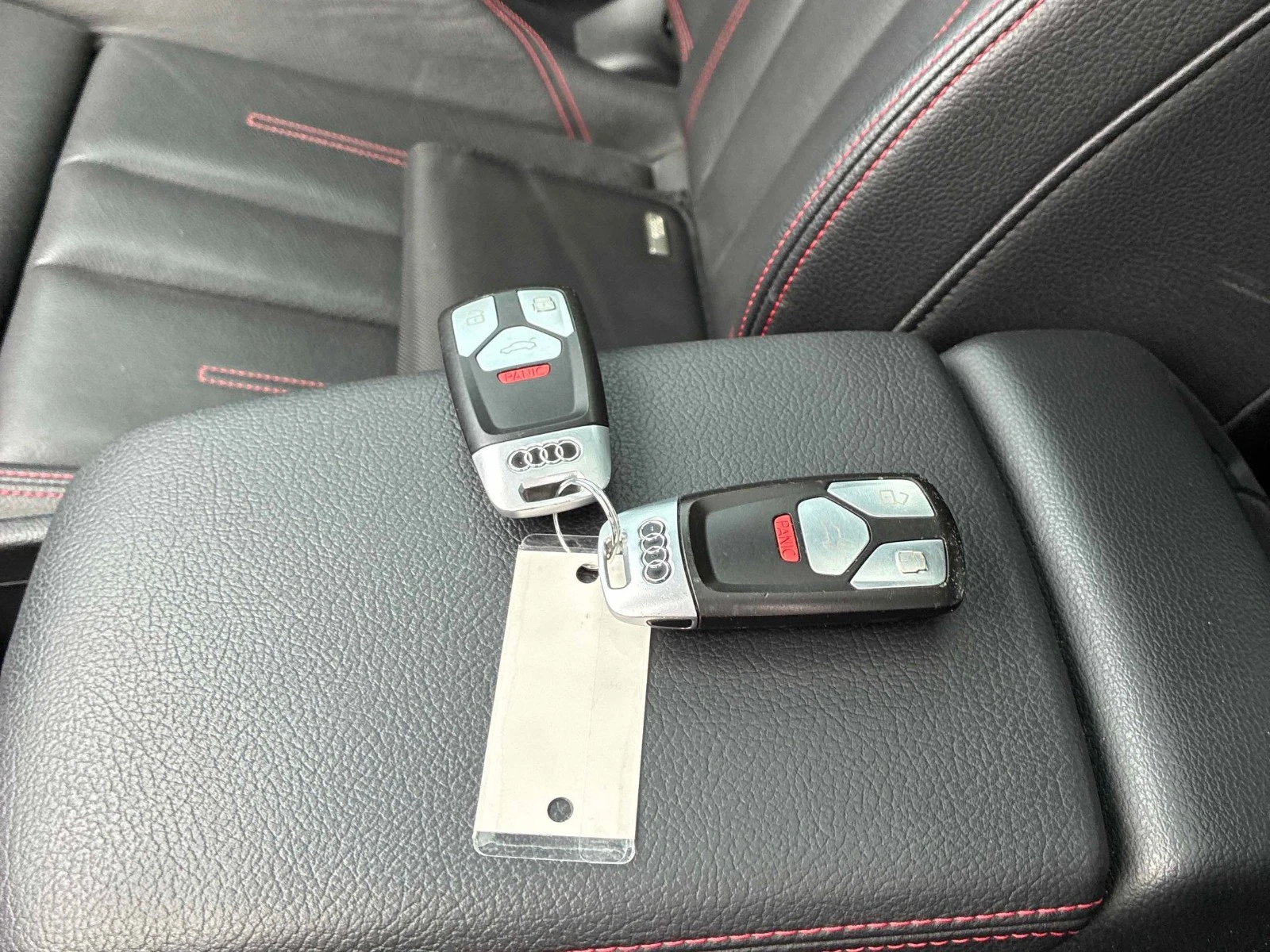 Audi A4 S-LINE* ПОДГРЕВ* KEYLESS* КАМЕРА, снимка 15 - Автомобили и джипове - 55441352