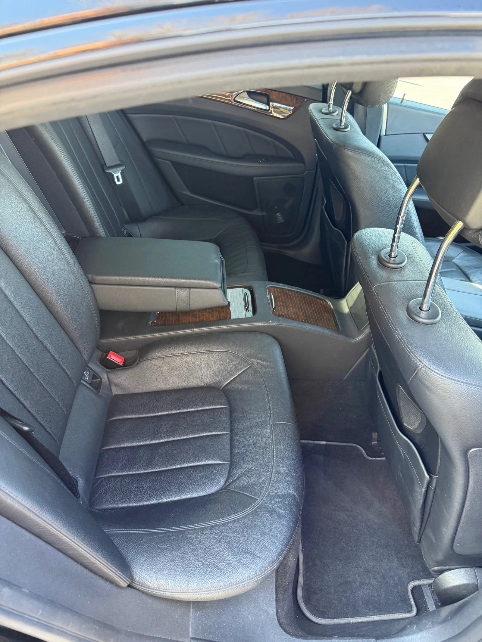 Mercedes-Benz CLS 550, снимка 5 - Автомобили и джипове - 55633708