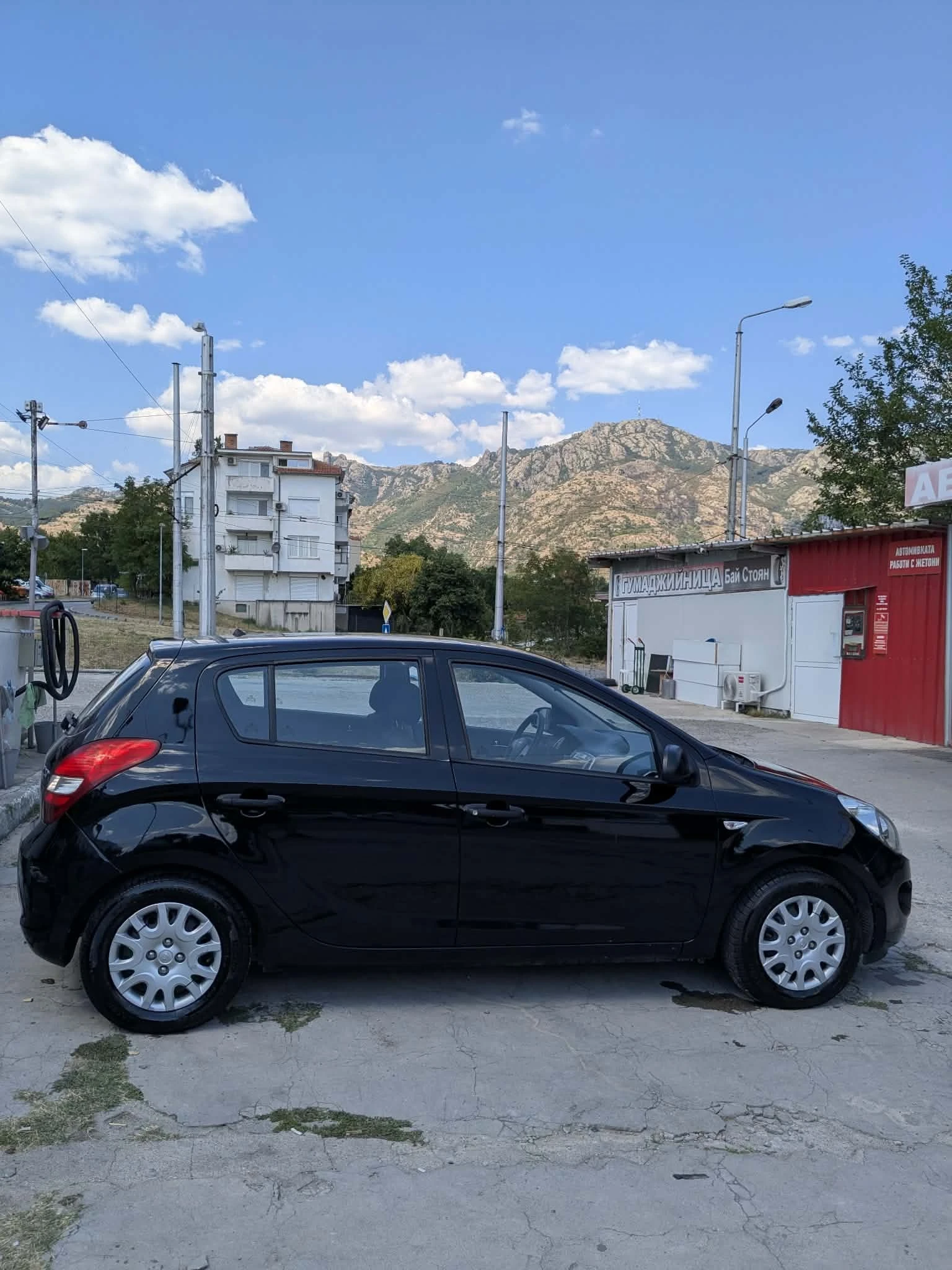 Hyundai I20, снимка 2 - Автомобили и джипове - 55679077