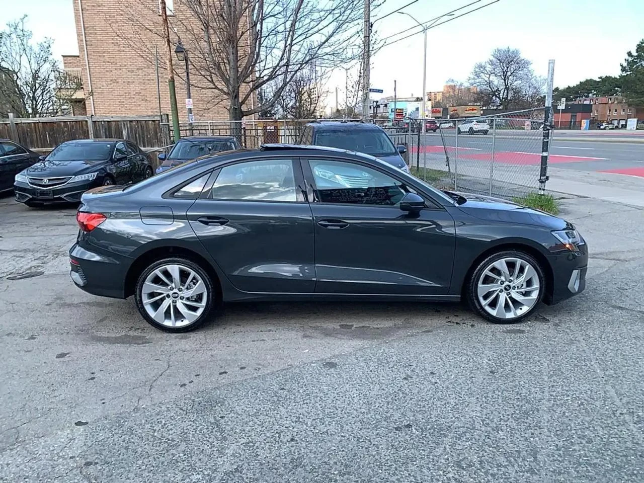 Audi A3 Distronic* Шибедах* Подгреви* Carplay* Quattro, снимка 3 - Автомобили и джипове - 55925169