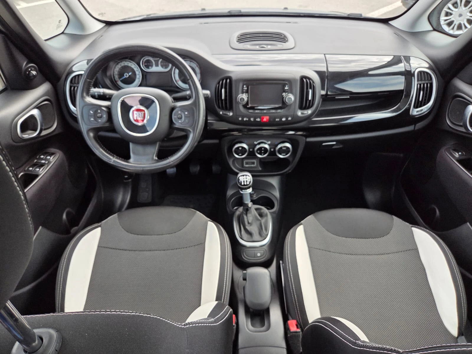 Fiat 500L 1.6 MultiJet, снимка 8 - Автомобили и джипове - 56047365