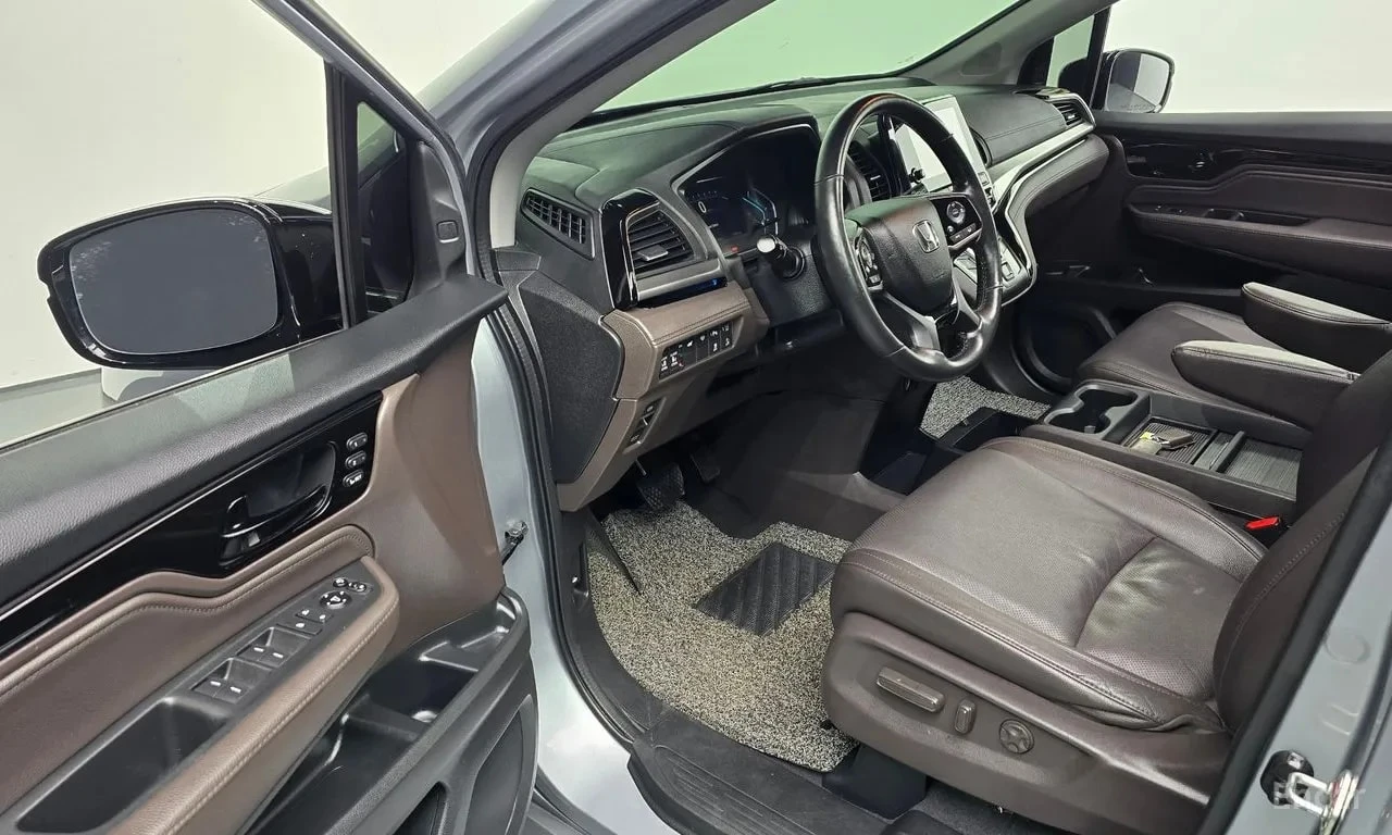 Honda Odyssey * 3.5 * КОЖА* ФИНАНСИРАНЕ* , снимка 11 - Автомобили и джипове - 56130787