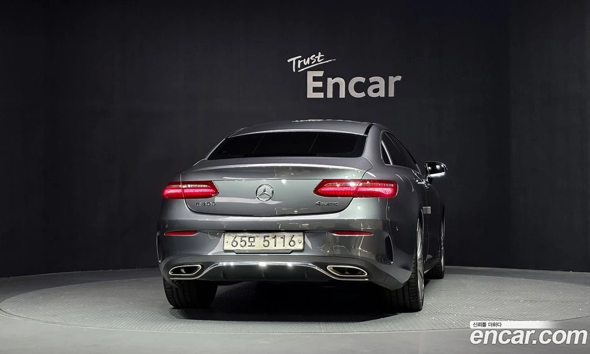 Mercedes-Benz E 400 E400 4MATIC Coupe, снимка 4 - Автомобили и джипове - 56152018