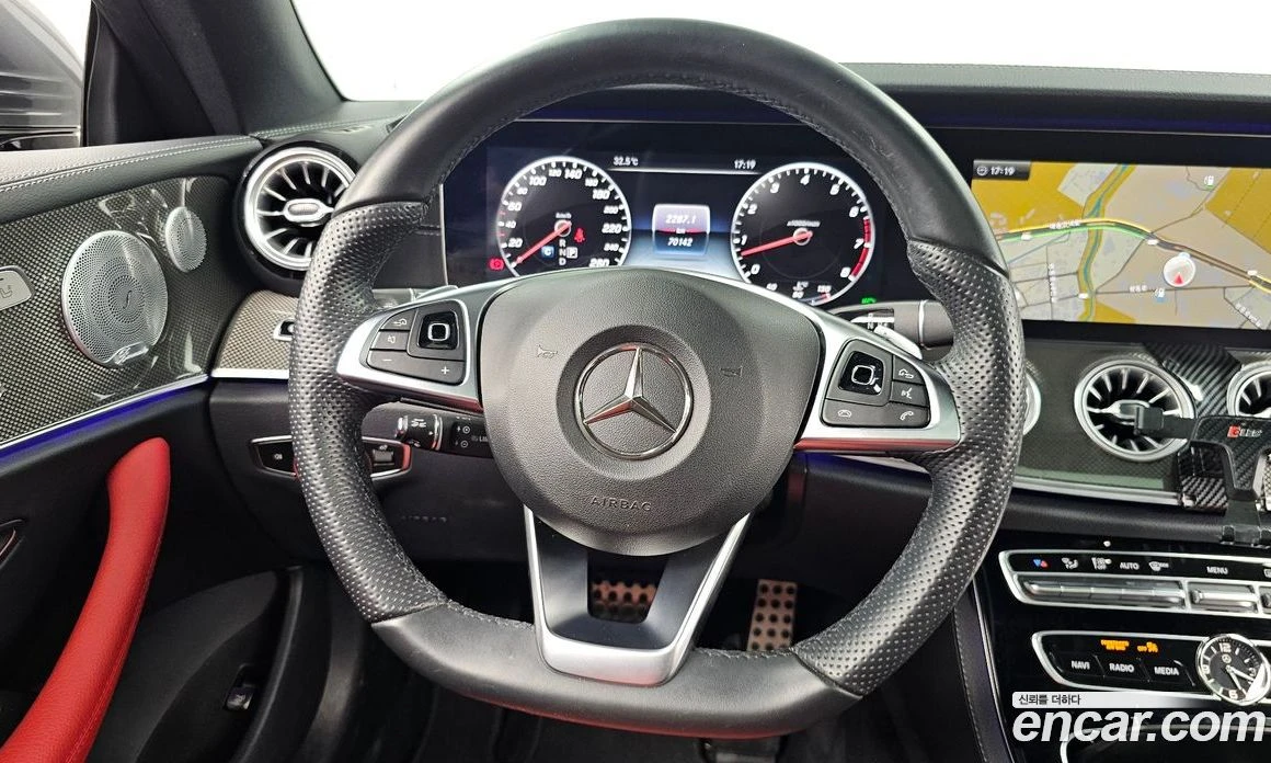 Mercedes-Benz E 400 E400 4MATIC Coupe, снимка 13 - Автомобили и джипове - 56152018
