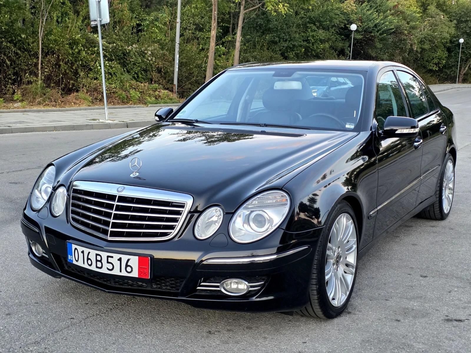 Mercedes-Benz E 200 Kompressor, Avantgarde, Sport пакет, Фейслифт , снимка 5 - Автомобили и джипове - 56217321