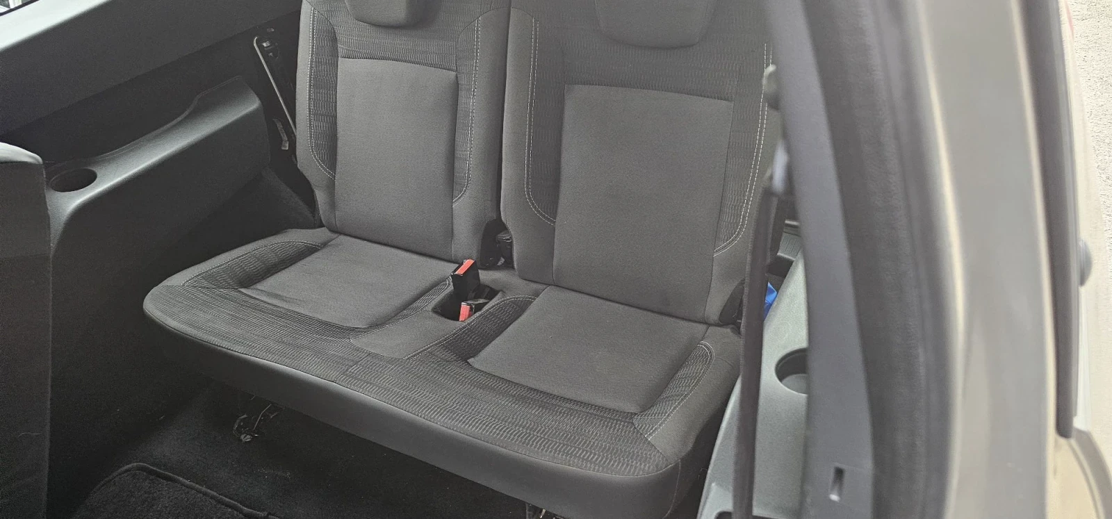 Dacia Lodgy 1.5 DCI 7 МЕСТЕН, снимка 13 - Автомобили и джипове - 56232480
